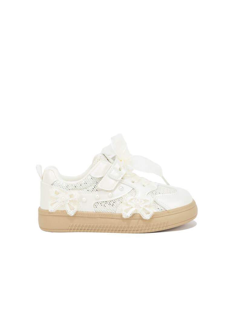 Baskets avec détails à lacets